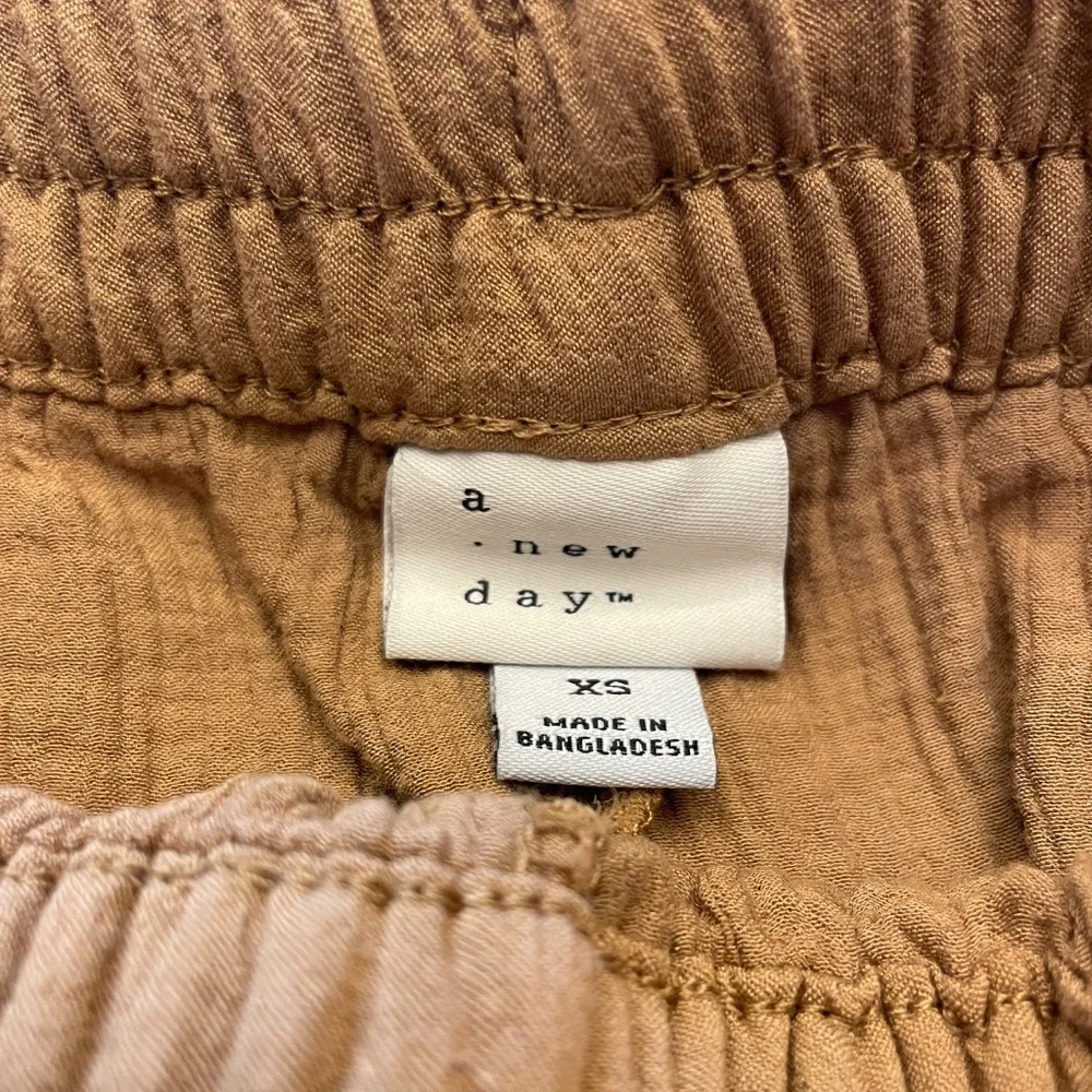 A New Day Wide Leg Pants in Tan.  LIKE NEW! So Comfy... Business Casual Days! - Picture 5 of 6